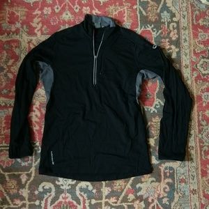 Mens 1/2 zip Icebreaker sweater. Size Medium